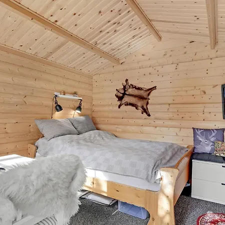 3 Bedroom Beautiful In Casa de Férias Hemmet