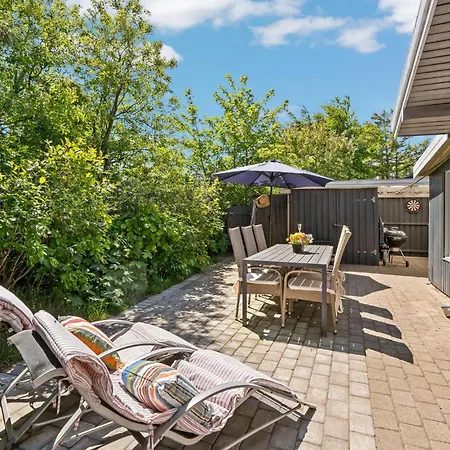3 Bedroom Beautiful In * Hemmet